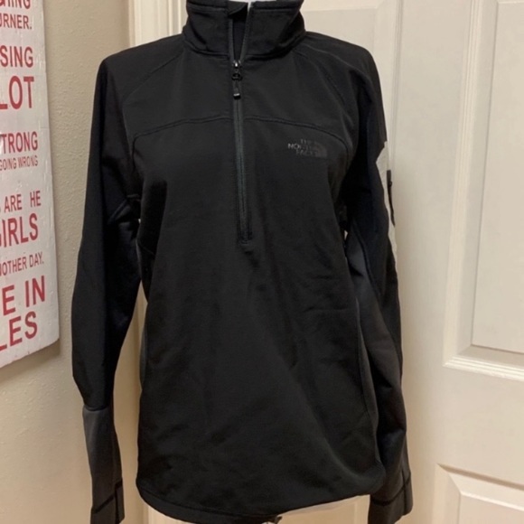 EUC Men’s The North‎ Face Quarter Zip Pullover, Sm - Picture 1 of 7